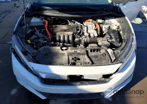 2018 Honda Clarity Touring из США, поврежденный, VIN JHMZC5F38JC008343